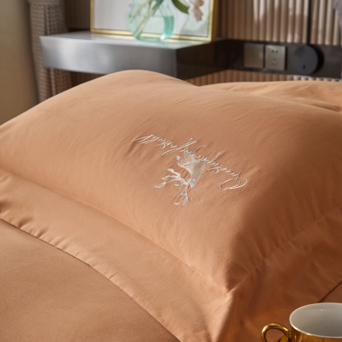 91家纺网 家纺一手货源 找家纺 威克凯丽2021新款秋冬绣花3221磨毛四件套奥兰多-藕色