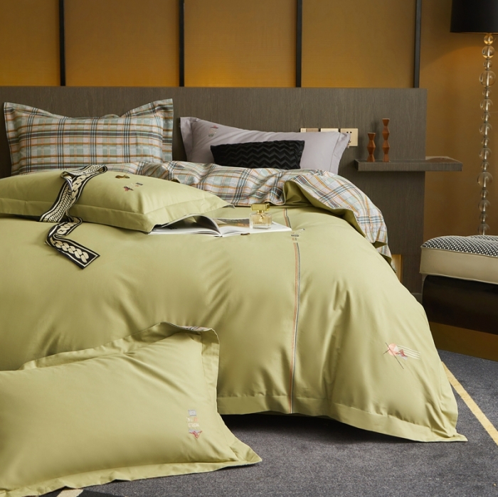 91家纺网 家纺一手货源 找家纺 威克凯丽 秋冬绣花3636磨毛四件套 梦幻天空-淡绿