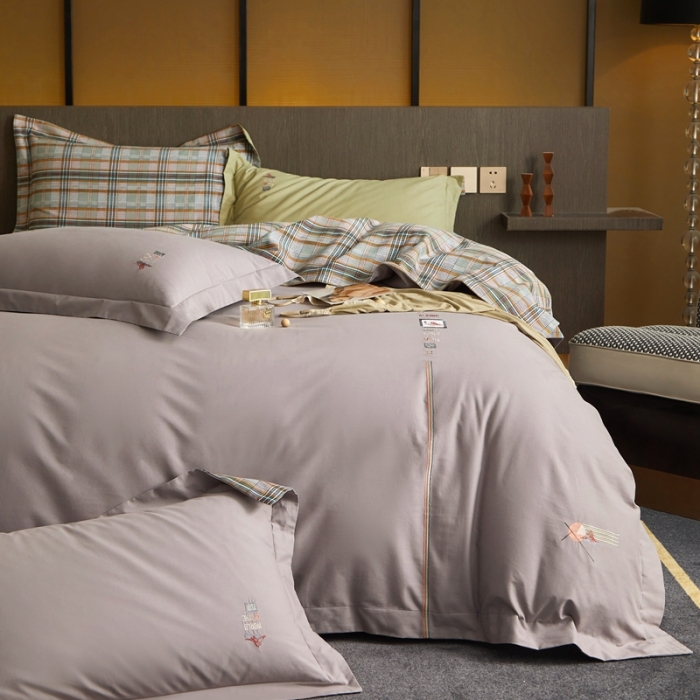 91家纺网 家纺一手货源 找家纺 威克凯丽 秋冬绣花3636磨毛四件套 梦幻天空-高级灰