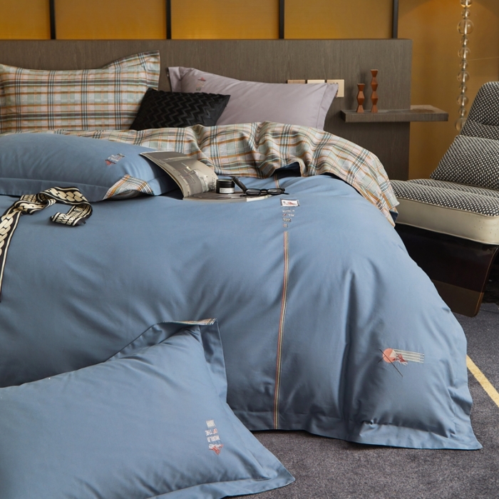 91家纺网 家纺一手货源 找家纺 威克凯丽 秋冬绣花3636磨毛四件套 梦幻天空-雾霾蓝