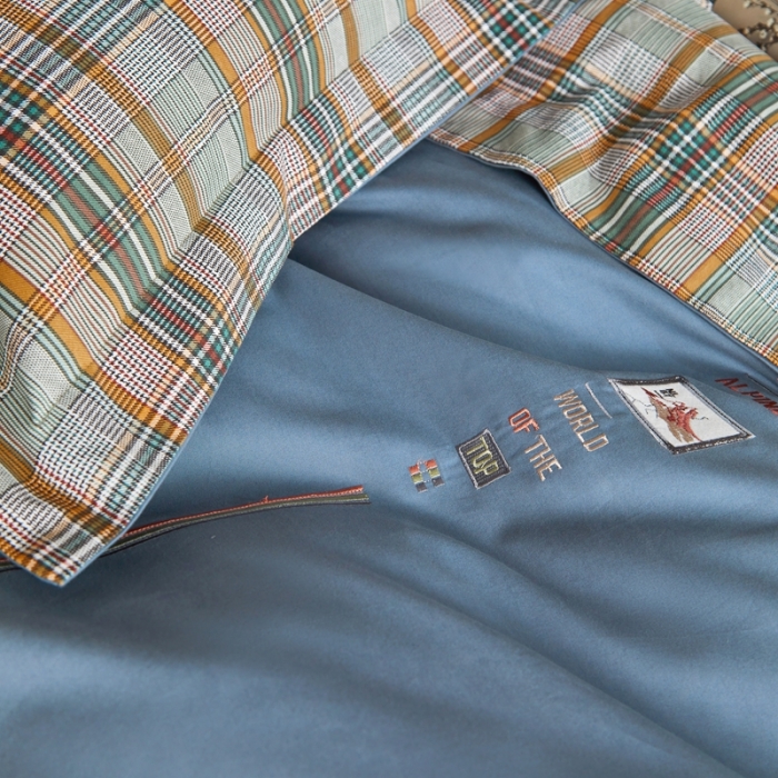 91家纺网 家纺一手货源 找家纺 威克凯丽 秋冬绣花3636磨毛四件套 梦幻天空-雾霾蓝