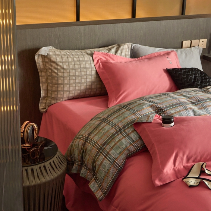 91家纺网 家纺一手货源 找家纺 威克凯丽 秋冬绣花3636磨毛四件套 梦幻天空-西瓜红