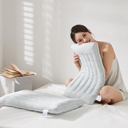 91家纺网 家纺一手货源 找家纺 梦叶草 2021新款阳离子水洗扁平枕芯 草绿