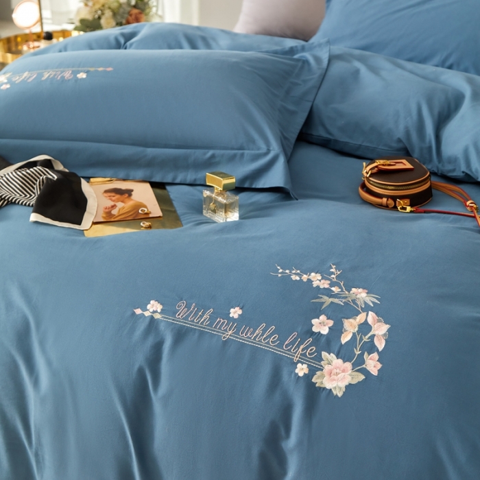 91家纺网 家纺一手货源 找家纺 威克凯丽秋冬绣花3221磨毛四件套-布鲁斯系列布鲁斯-宝蓝