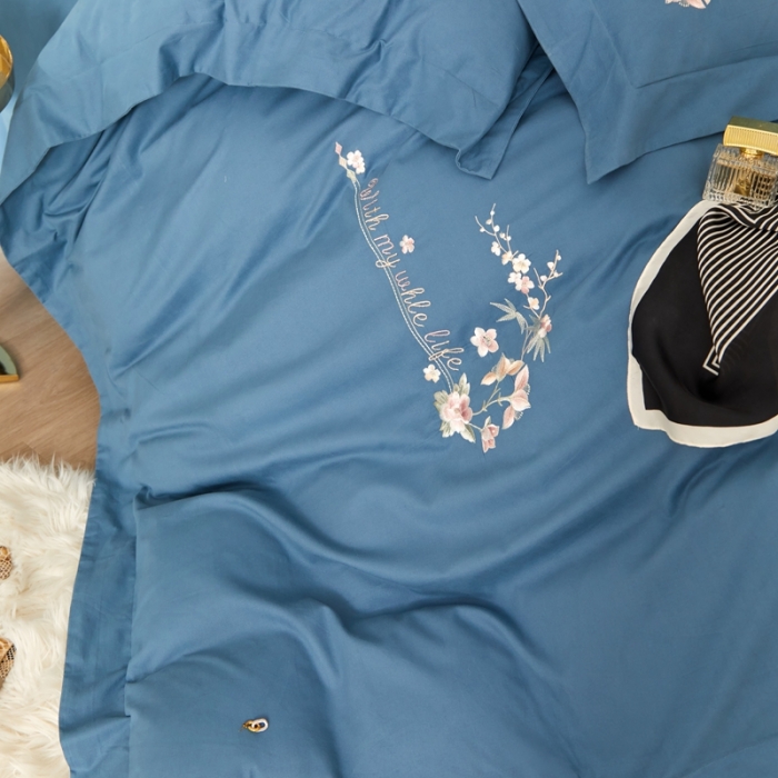 91家纺网 家纺一手货源 找家纺 威克凯丽秋冬绣花3221磨毛四件套-布鲁斯系列布鲁斯-宝蓝