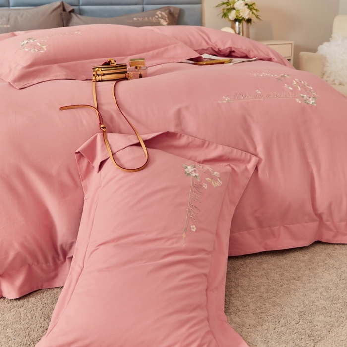 91家纺网 家纺一手货源 找家纺 威克凯丽秋冬绣花3221磨毛四件套布鲁斯系列布鲁斯-豆沙粉