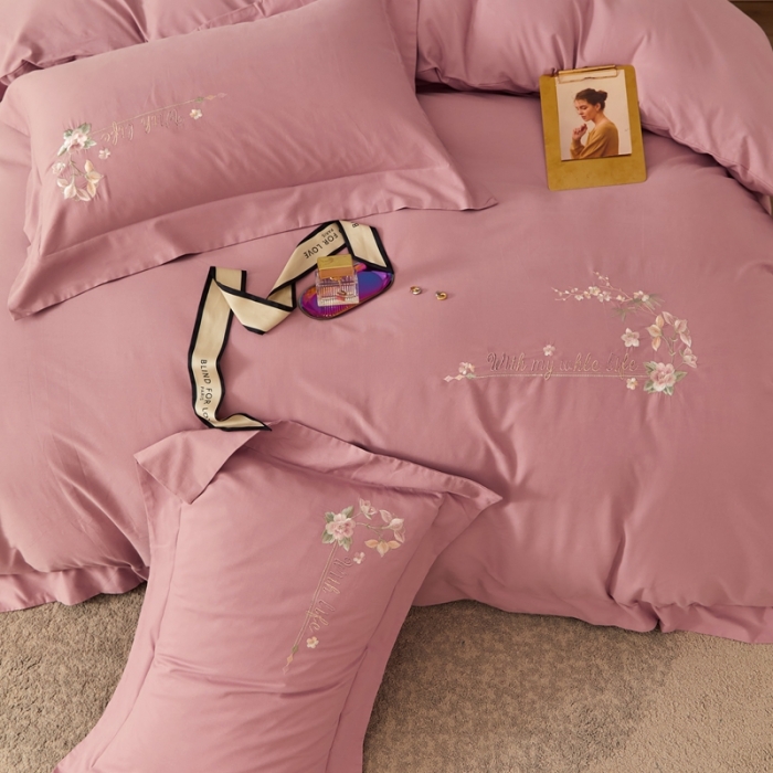 91家纺网 家纺一手货源 找家纺 威克凯丽秋冬绣花3221磨毛四件套布鲁斯系列布鲁斯-紫豆沙