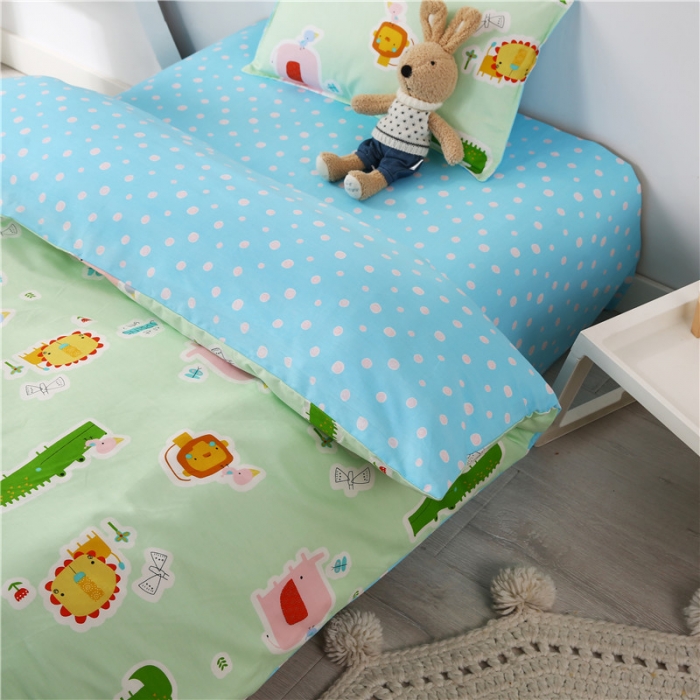 91家纺网 家纺一手货源 找家纺 孩子王家纺 全棉13372小版卡通幼儿园多件套 动物星球