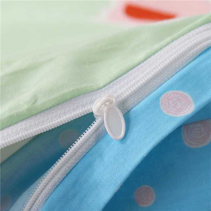 91家纺网 家纺一手货源 找家纺 孩子王家纺 全棉13372小版卡通幼儿园多件套 动物星球