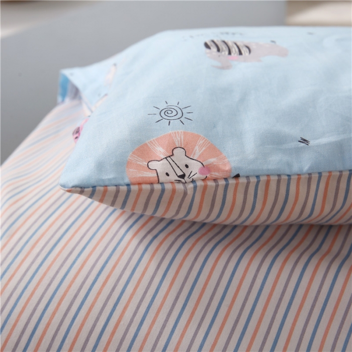 91家纺网 家纺一手货源 找家纺 孩子王家纺 全棉13372小版卡通幼儿园多件套 多彩丛林