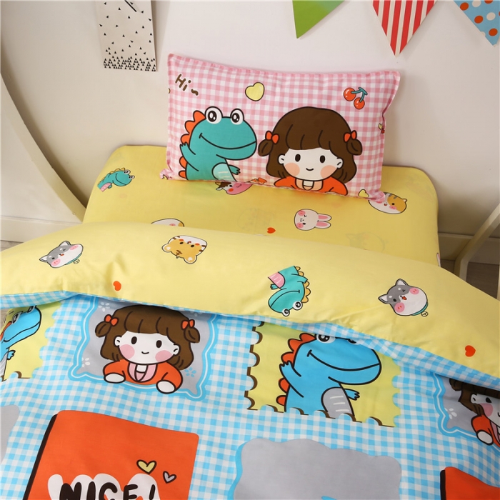 91家纺网 家纺一手货源 找家纺 孩子王家纺 全棉13372小版卡通幼儿园多件套 格子女孩