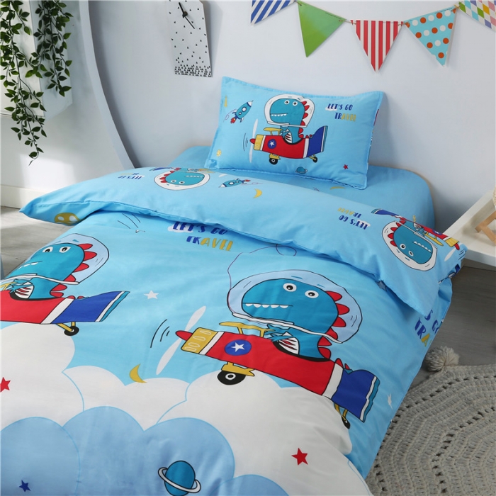 91家纺网 家纺一手货源 找家纺 孩子王家纺 全棉13372小版卡通幼儿园多件套 欢乐恐龙