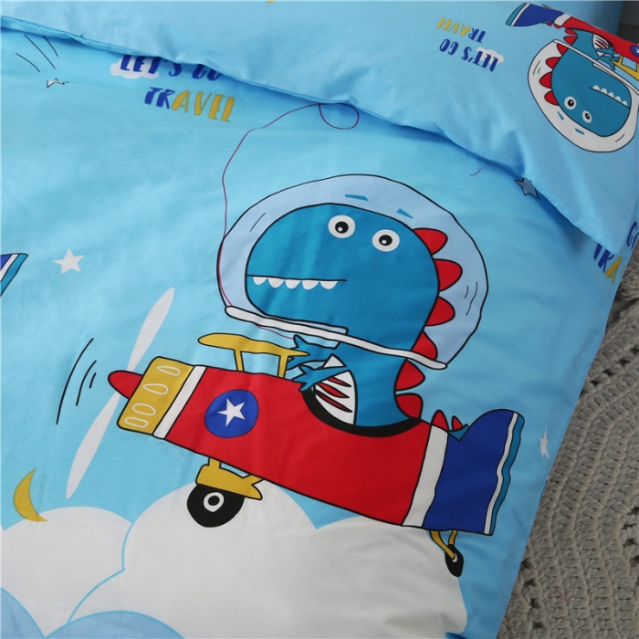 91家纺网 家纺一手货源 找家纺 孩子王家纺 全棉13372小版卡通幼儿园多件套 欢乐恐龙