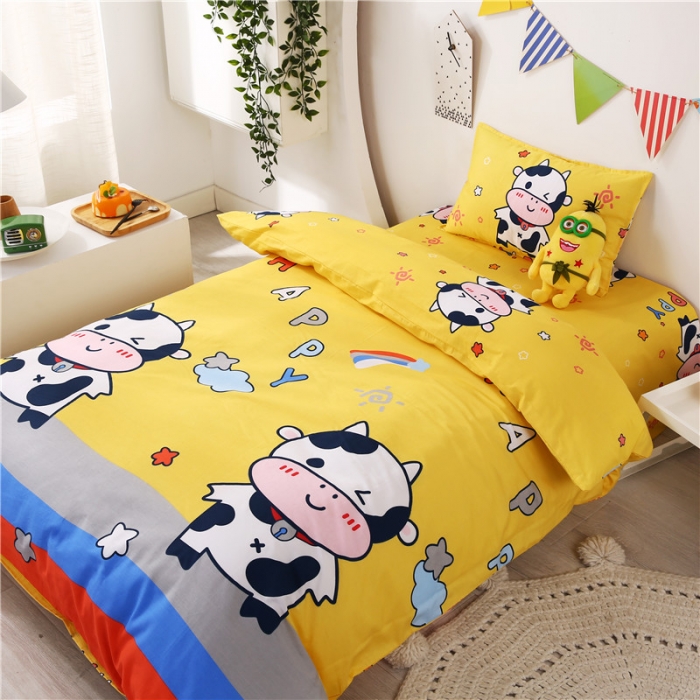 91家纺网 家纺一手货源 找家纺 孩子王家纺 全棉13372小版卡通幼儿园多件套 开心牛牛-黄