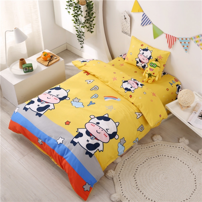 91家纺网 家纺一手货源 找家纺 孩子王家纺 全棉13372小版卡通幼儿园多件套 开心牛牛-黄