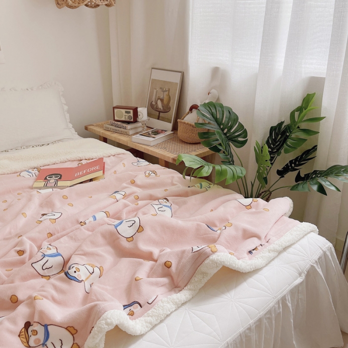 91家纺网 家纺一手货源 找家纺 萝莉家纺 2021保暖加厚牛奶绒毛毯羊羔绒毯子被套毯可爱鴨粉