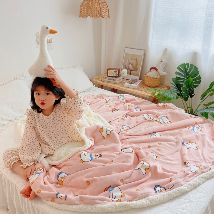 91家纺网 家纺一手货源 找家纺 萝莉家纺 2021保暖加厚牛奶绒毛毯羊羔绒毯子被套毯可爱鴨粉