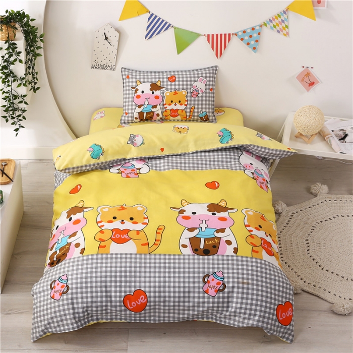 91家纺网 家纺一手货源 找家纺 孩子王家纺 全棉13372小版卡通幼儿园多件套 奶牛猫咪