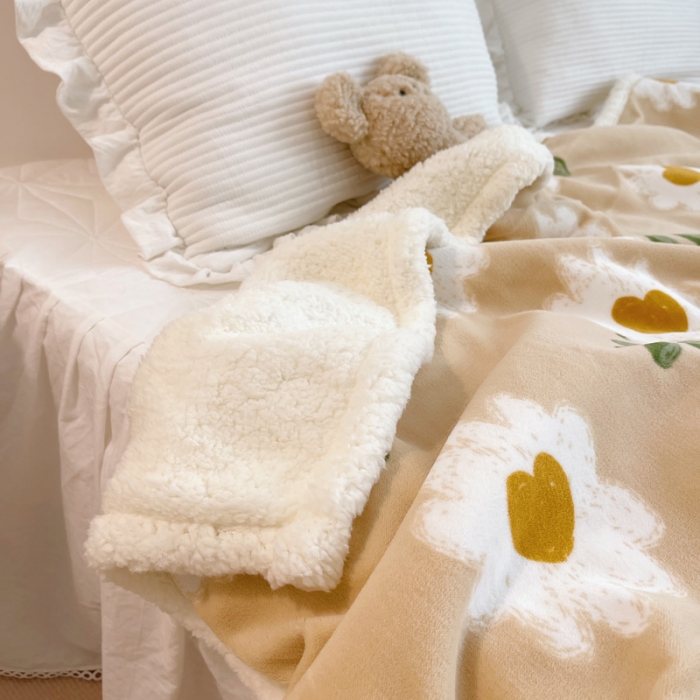 91家纺网 家纺一手货源 找家纺 萝莉家纺 2021保暖加厚牛奶绒毛毯羊羔绒毯子被套毯妮可黄