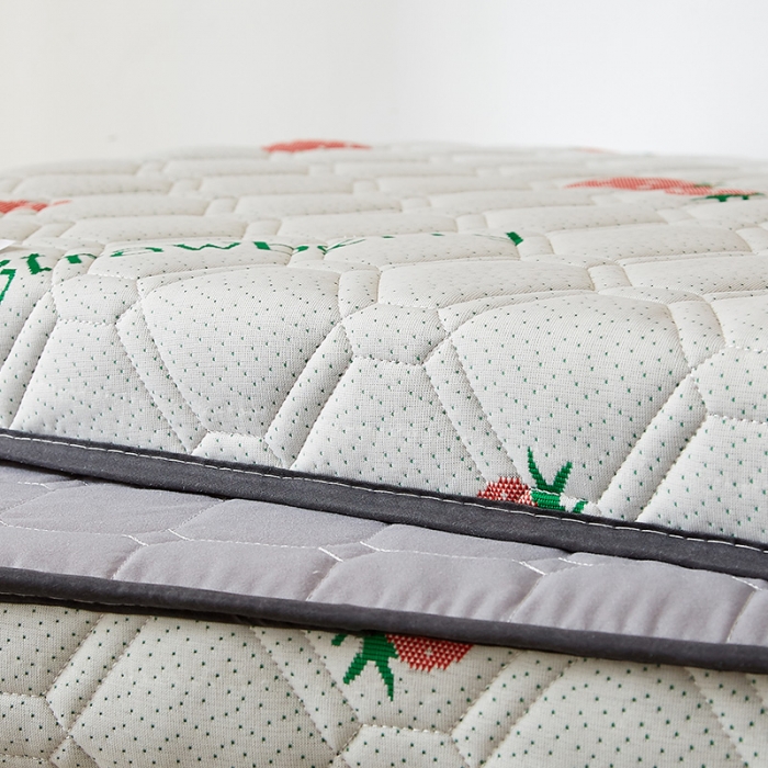 91家纺网 家纺一手货源 找家纺 锦丝钰 2021新款学生乳胶抗菌床垫 六边形草莓-5cm