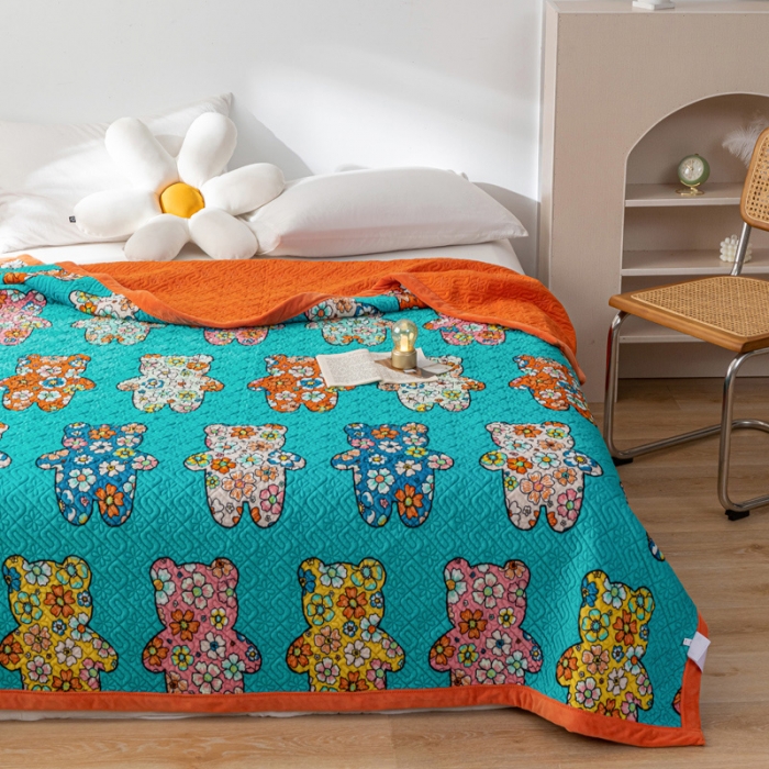 91家纺网 家纺一手货源 找家纺 卡奥 AB版水晶绒夹棉盖毯纯棉床盖加厚毛毯学生宿舍床垫熊花花