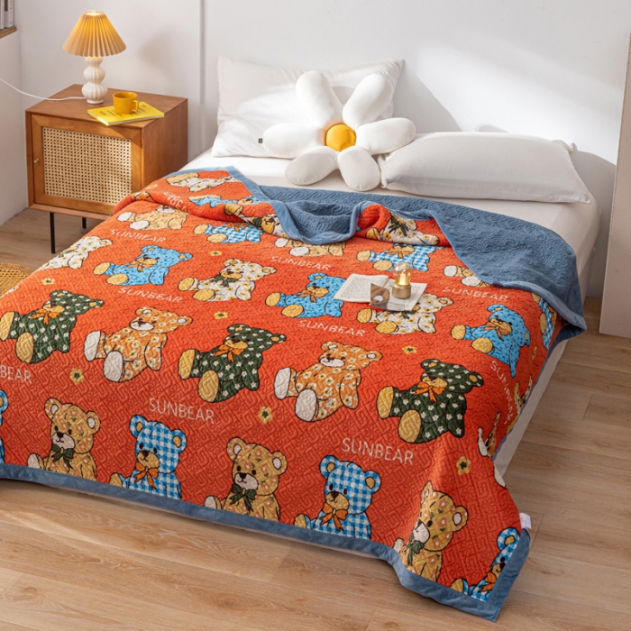 91家纺网 家纺一手货源 找家纺 卡奥AB版水晶绒夹棉盖毯纯棉床盖加厚毛毯学生宿舍床垫 阳光熊