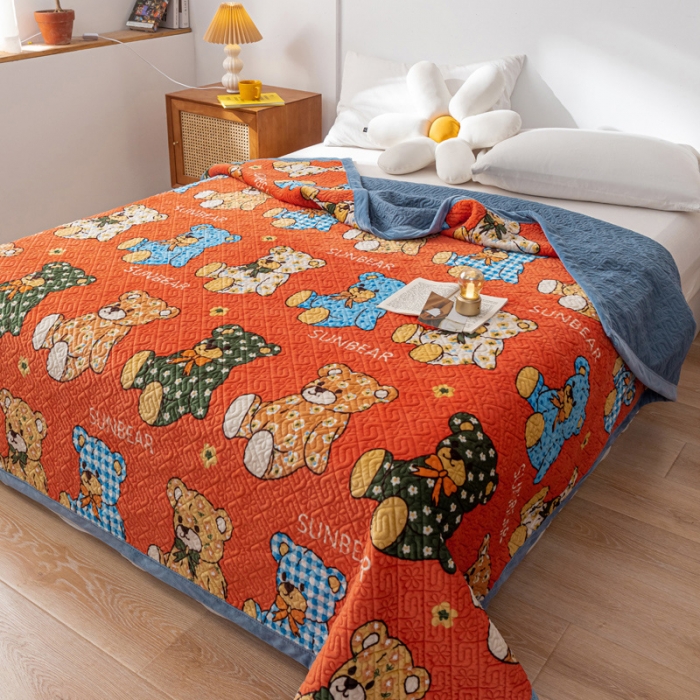 91家纺网 家纺一手货源 找家纺 卡奥AB版水晶绒夹棉盖毯纯棉床盖加厚毛毯学生宿舍床垫 阳光熊