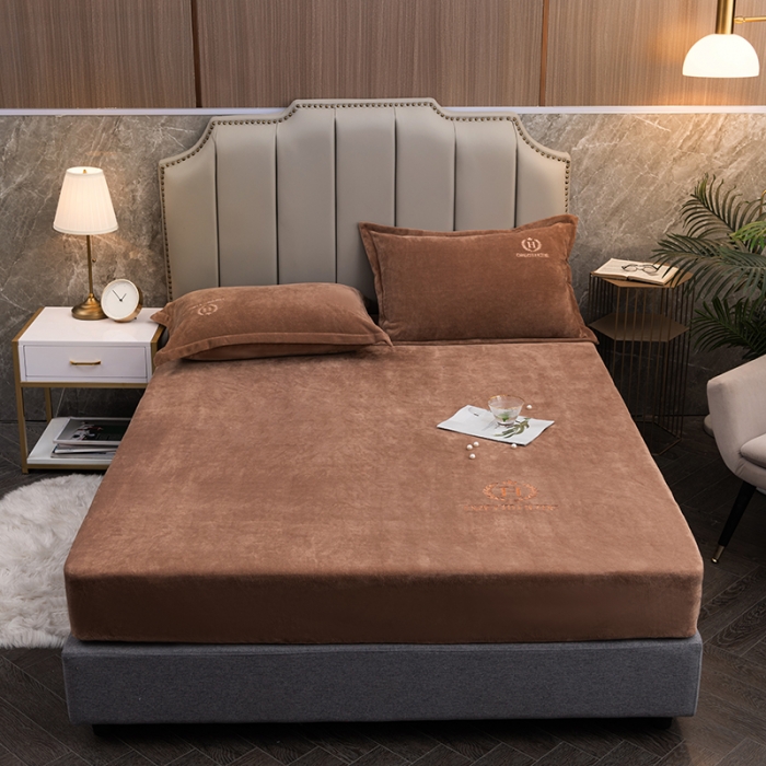 91家纺网 家纺一手货源 找家纺 澳萝拉家居 2021新款纯色牛奶绒单床笠 咖啡色