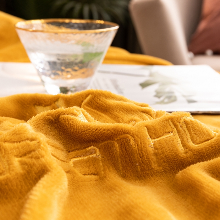 91家纺网 家纺一手货源 找家纺 澳萝拉家居 2021新款纯色牛奶绒单床笠 柠檬黄