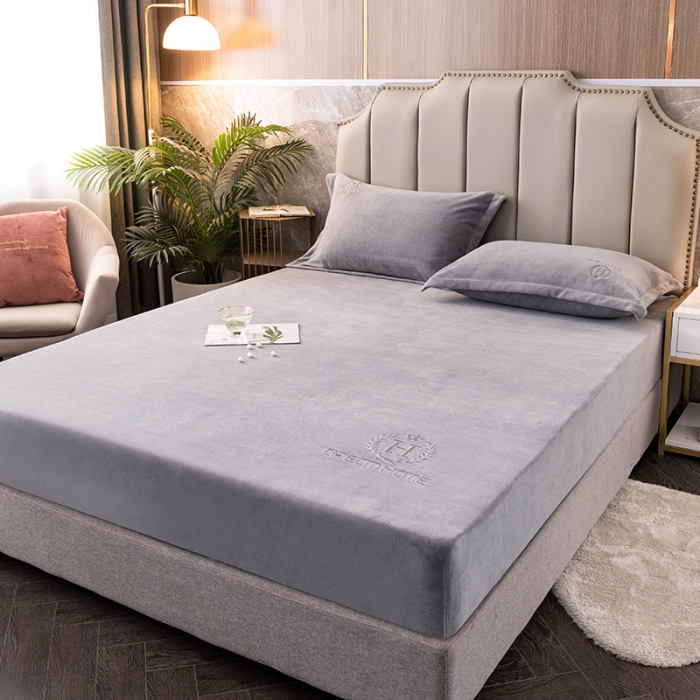 91家纺网 家纺一手货源 找家纺 澳萝拉家居 2021新款纯色牛奶绒单床笠 绅士灰