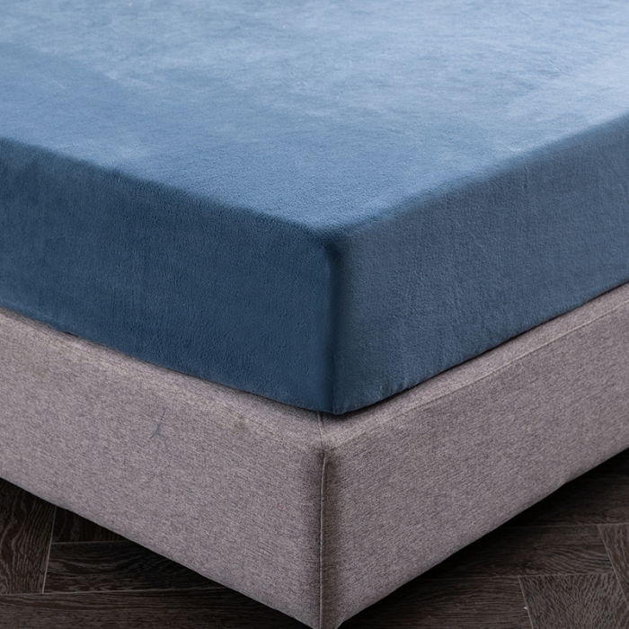 91家纺网 家纺一手货源 找家纺 澳萝拉家居 2021新款纯色牛奶绒单床笠 深海蓝