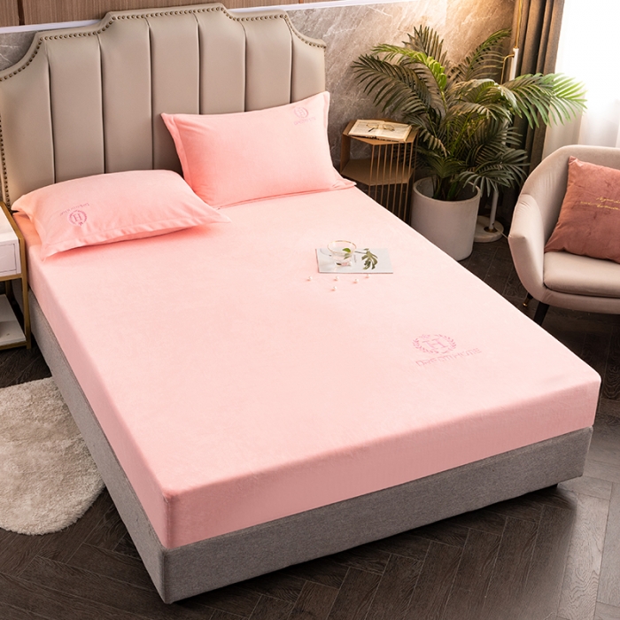 91家纺网 家纺一手货源 找家纺 澳萝拉家居 2021新款纯色牛奶绒单床笠 淑女粉