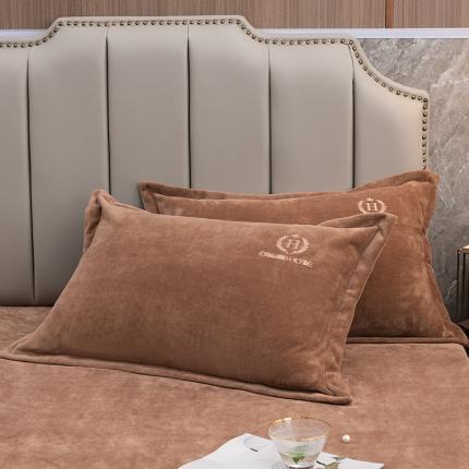 澳萝拉家居 2021新款纯色牛奶绒枕套一对 咖啡色