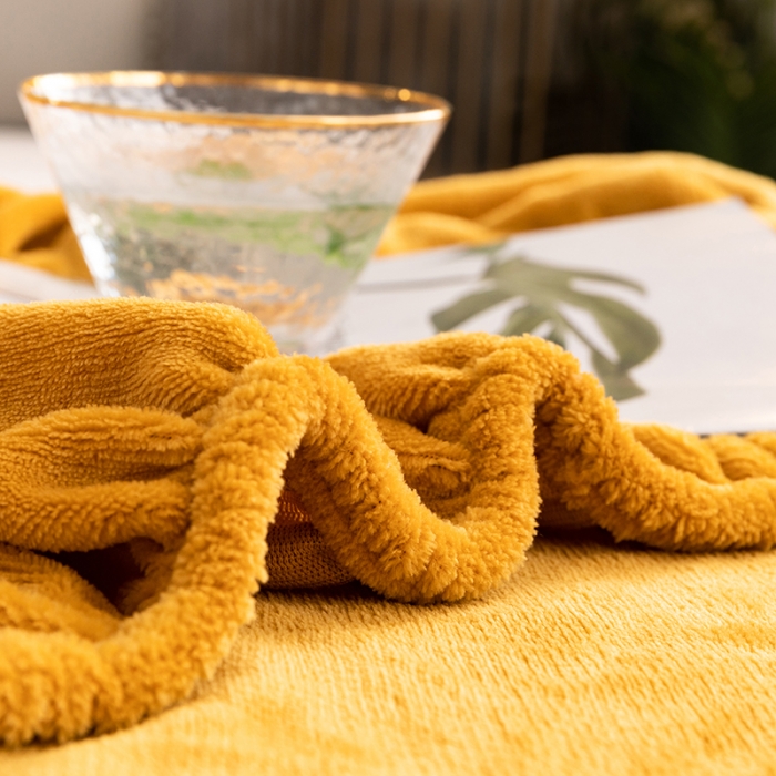 91家纺网 家纺一手货源 找家纺 澳萝拉家居 2021新款纯色牛奶绒枕套一对 柠檬黄