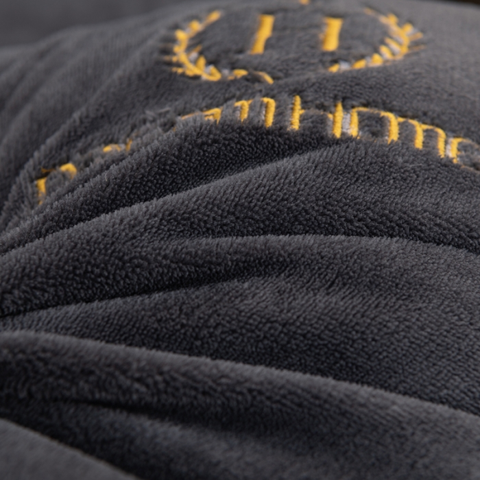 91家纺网 家纺一手货源 找家纺 澳萝拉家居 2021新款纯色牛奶绒枕套一对 英伦灰