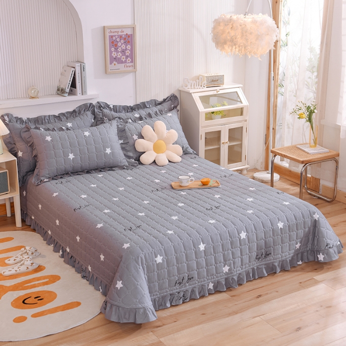 91家纺网 家纺一手货源 找家纺 甜之梦家纺 2025新款全棉夹棉防滑抗菌花边款床盖 纯色星空