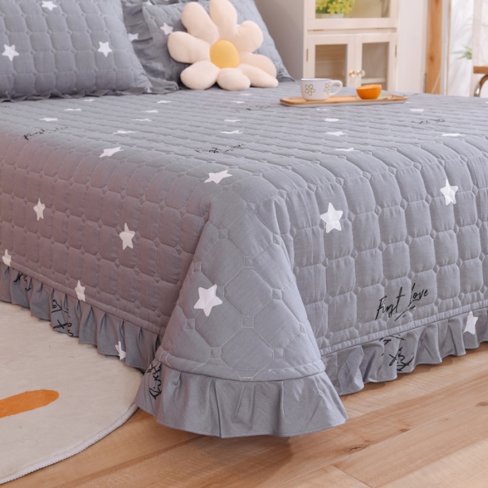 91家纺网 家纺一手货源 找家纺 甜之梦家纺 2025新款全棉夹棉防滑抗菌花边款床盖 纯色星空