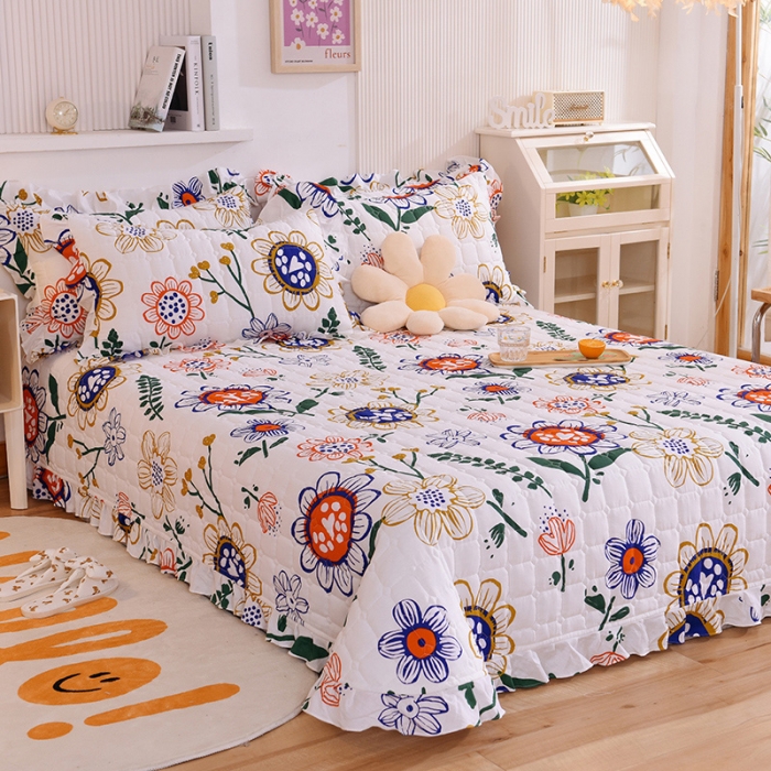 91家纺网 家纺一手货源 找家纺 甜之梦家纺 2025新款全棉夹棉防滑抗菌花边款床盖 蝶恋花