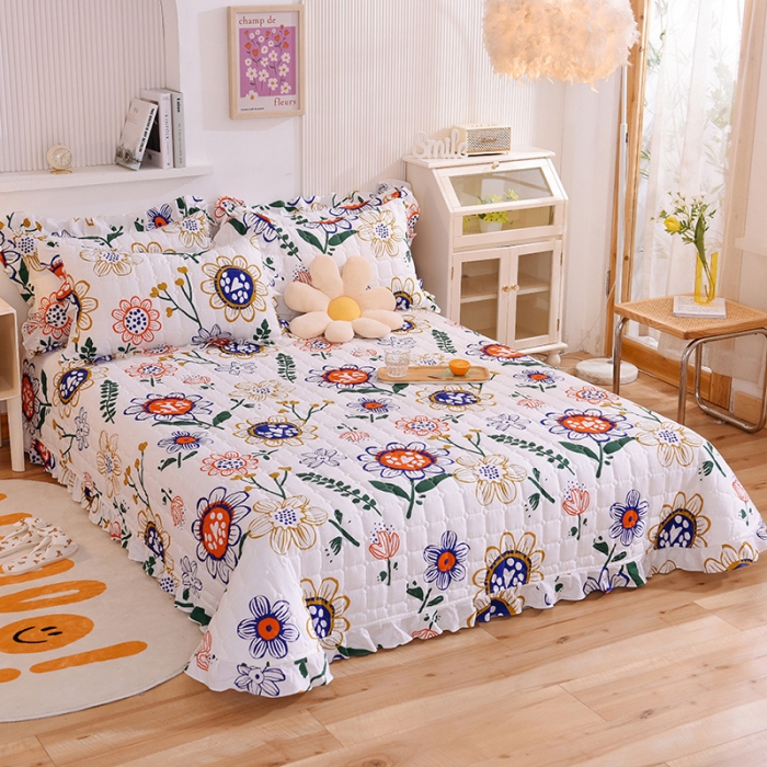 91家纺网 家纺一手货源 找家纺 甜之梦家纺 2025新款全棉夹棉防滑抗菌花边款床盖 蝶恋花