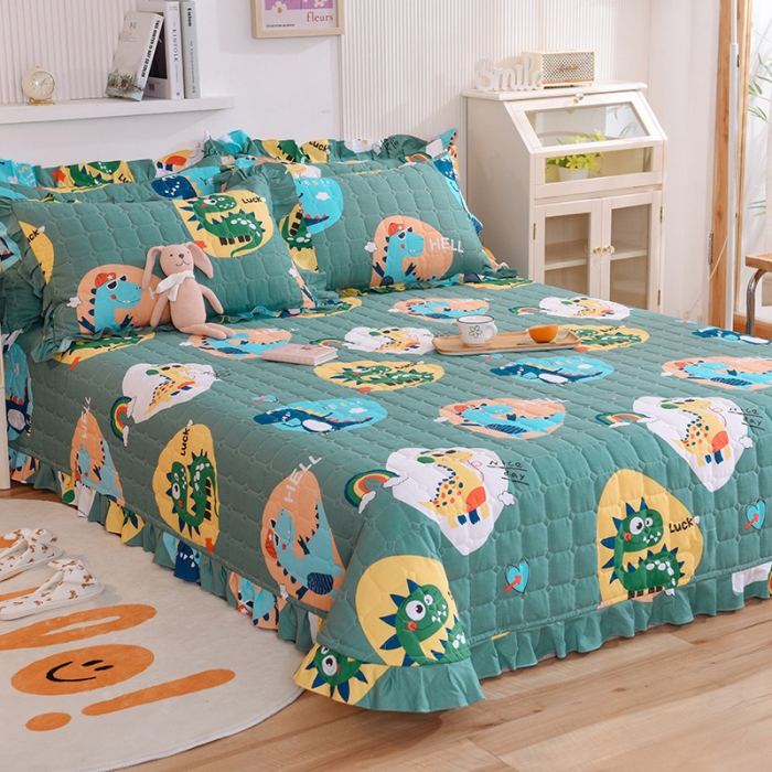 91家纺网 家纺一手货源 找家纺 甜之梦家纺 2025新款全棉夹棉防滑抗菌花边款床盖 恐龙派对