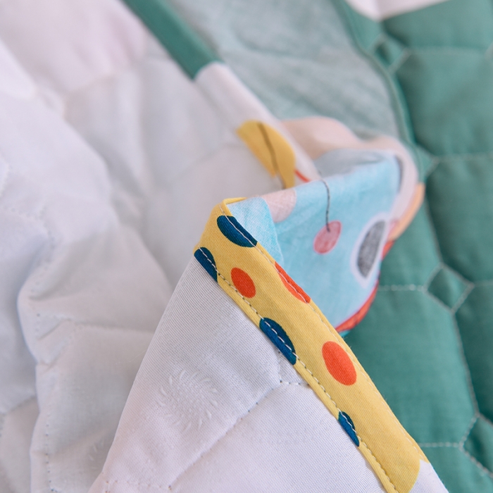 91家纺网 家纺一手货源 找家纺 甜之梦家纺 2025新款全棉夹棉防滑抗菌花边款床盖 恐龙派对