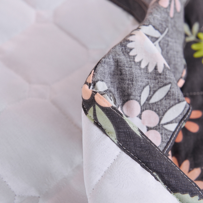 91家纺网 家纺一手货源 找家纺 甜之梦家纺 2025新款全棉夹棉防滑抗菌花边款床盖 沁园春