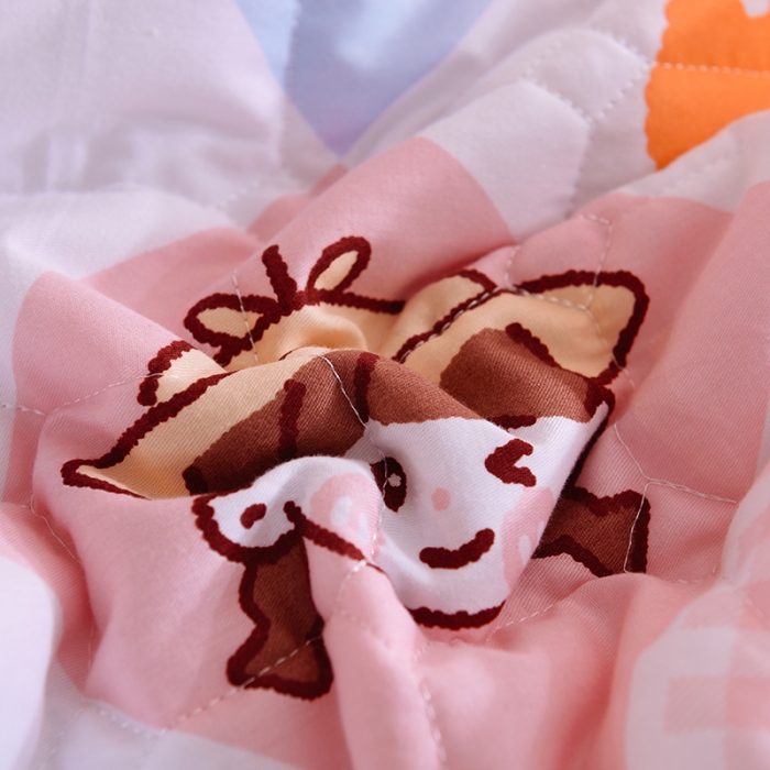 91家纺网 家纺一手货源 找家纺 甜之梦家纺 2025新款全棉夹棉防滑抗菌花边款床盖 诗雨恋人