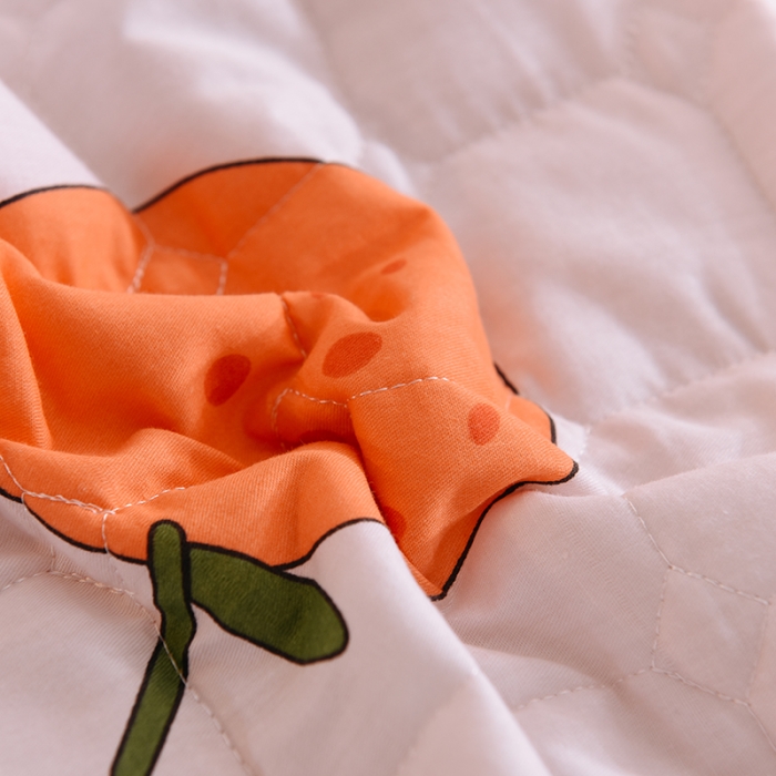 91家纺网 家纺一手货源 找家纺 甜之梦家纺 2025新款全棉夹棉防滑抗菌花边款床盖 心想事橙