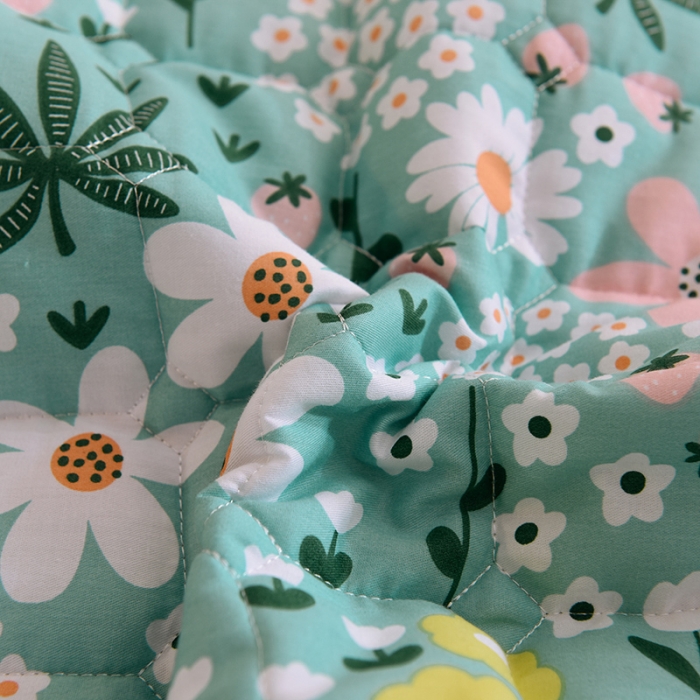 91家纺网 家纺一手货源 找家纺 甜之梦家纺 2025新款全棉夹棉防滑抗菌花边款床盖雨霖铃-绿