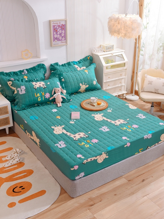 91家纺网 家纺一手货源 找家纺 甜之梦家纺 2025新款全棉夹棉防滑抗菌床笠 小鹿精灵绿