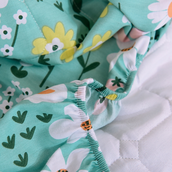 91家纺网 家纺一手货源 找家纺 甜之梦家纺 2025新款全棉夹棉防滑抗菌床笠 雨霖铃绿