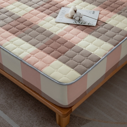 91家纺网 家纺一手货源 找家纺 （总）卡伦 2025全棉色织水洗棉夹棉床笠席梦思保护套22色