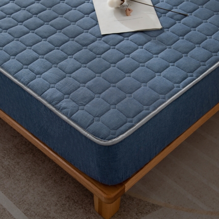 91家纺网 家纺一手货源 找家纺 （总）卡伦 2025全棉色织水洗棉夹棉床笠席梦思保护套22色