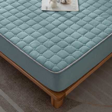 91家纺网 家纺一手货源 找家纺 （总）卡伦 2025全棉色织水洗棉夹棉床笠席梦思保护套22色